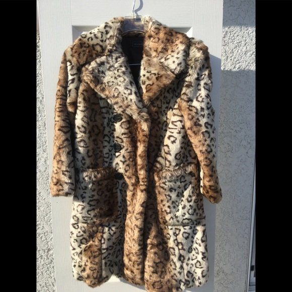 Vigoss Jackets & Blazers - Leopard Coat